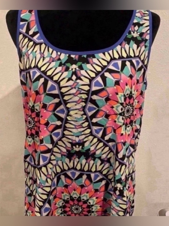 Tops - Women’s Mandala Print Sleeveless Tank Top - Multicolor (Size L)